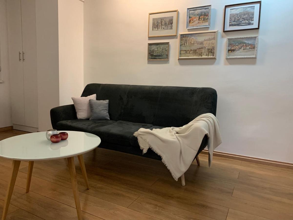 Apartment Galerija Tuzla Luaran gambar