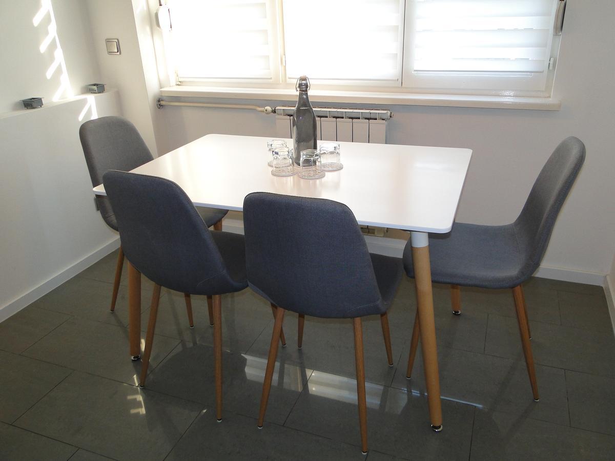 Apartment Galerija Tuzla Luaran gambar